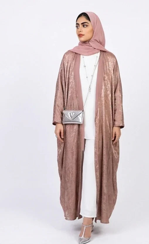 Abaya ouverte ou abaya fermée : laquelle correspond vraiment à ton quotidien