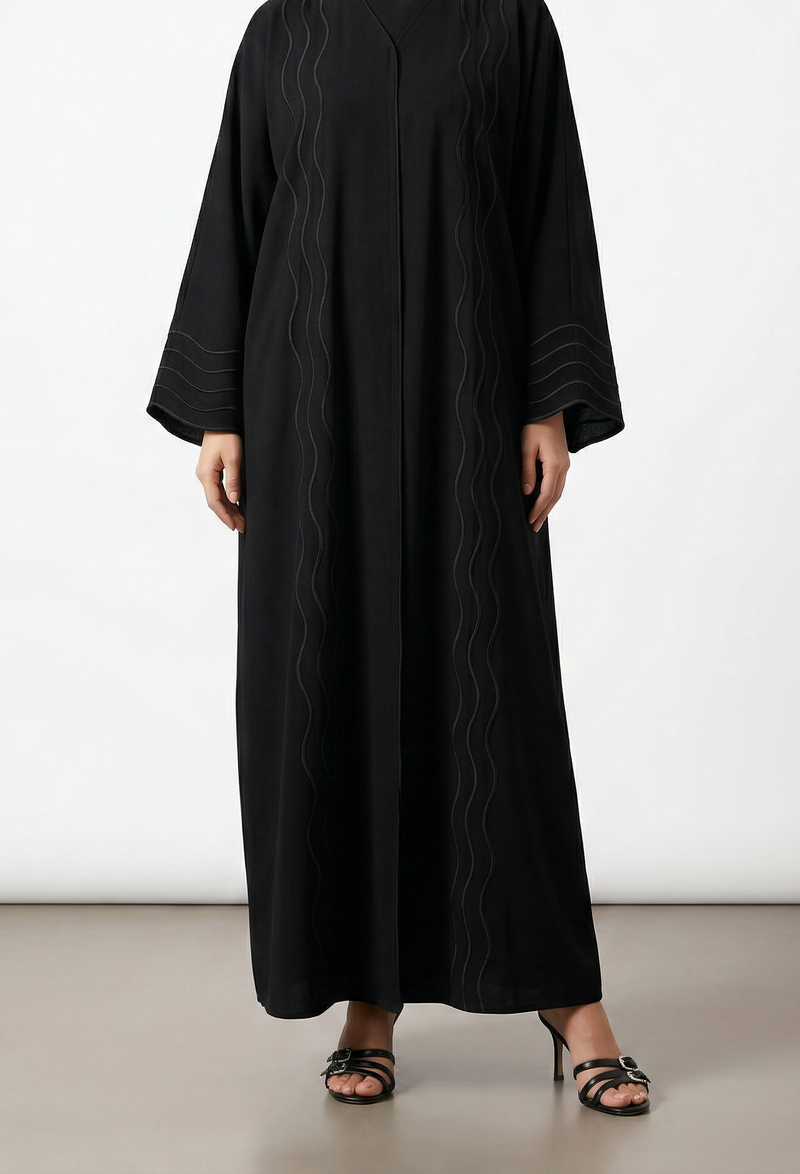 Abaya Dubaï kimono Lyana noir de chez Maison Ayla