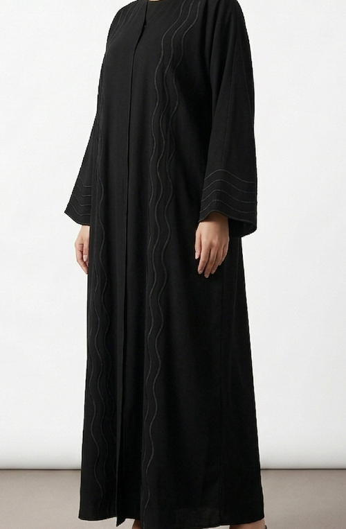 Abaya Dubaï kimono Lyana noir de chez Maison Ayla 2026
