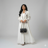 Abaya Épure Florale – Abaya Ouverte à Broderies Artisanales
