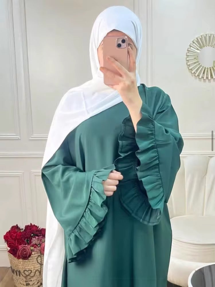 Abaya vert foncé fluide en Nida Naïla Maison Ayla