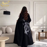 Abaya cardigan long noir Hind, détail