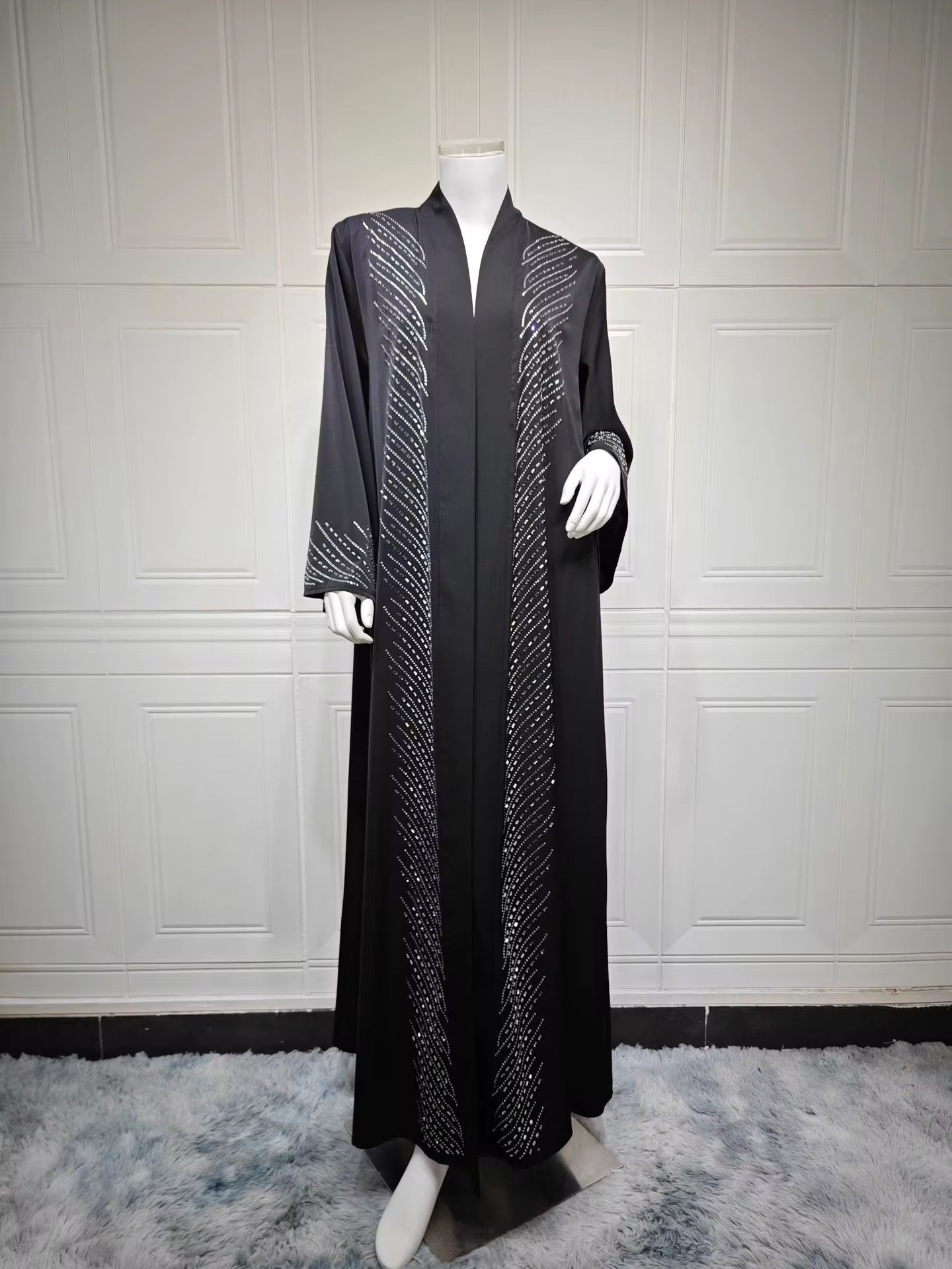 Abaya à strass noire Dina en rayonne Maison Ayla
