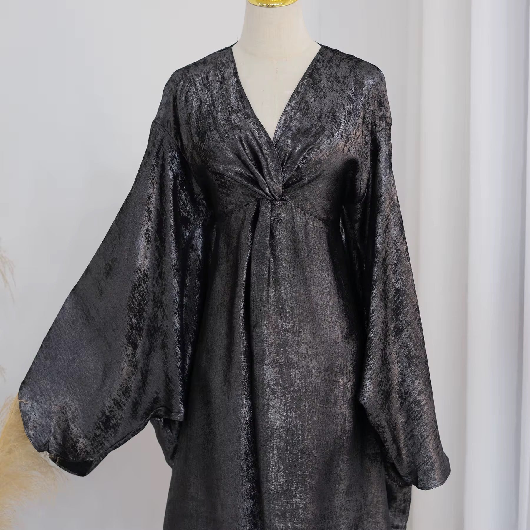 Abaya satinée ardoise Zayna Maison Ayla